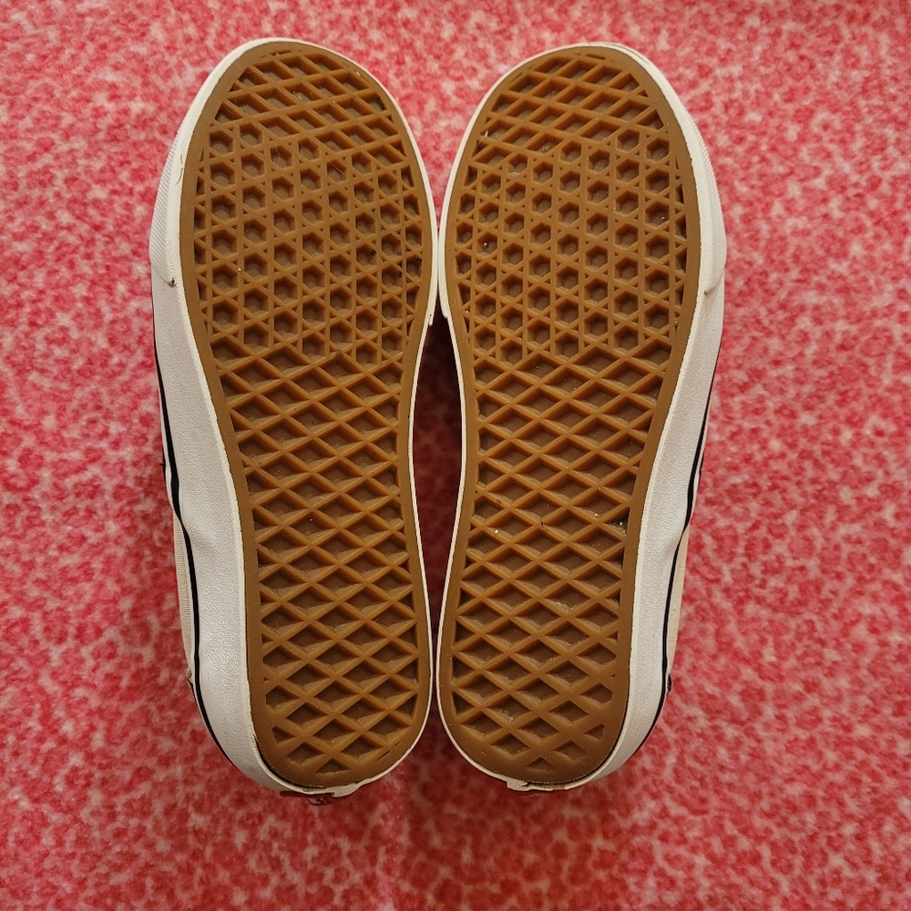Unisex Checkered Vans - Picture 6 of 11